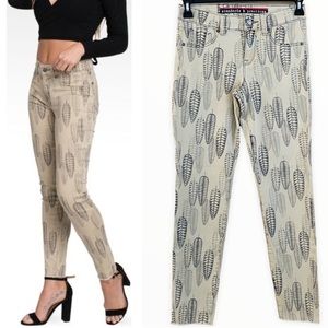 Standards &‎ Practices Birdman Whisker Feather Printed Skinny Jeans Size 27